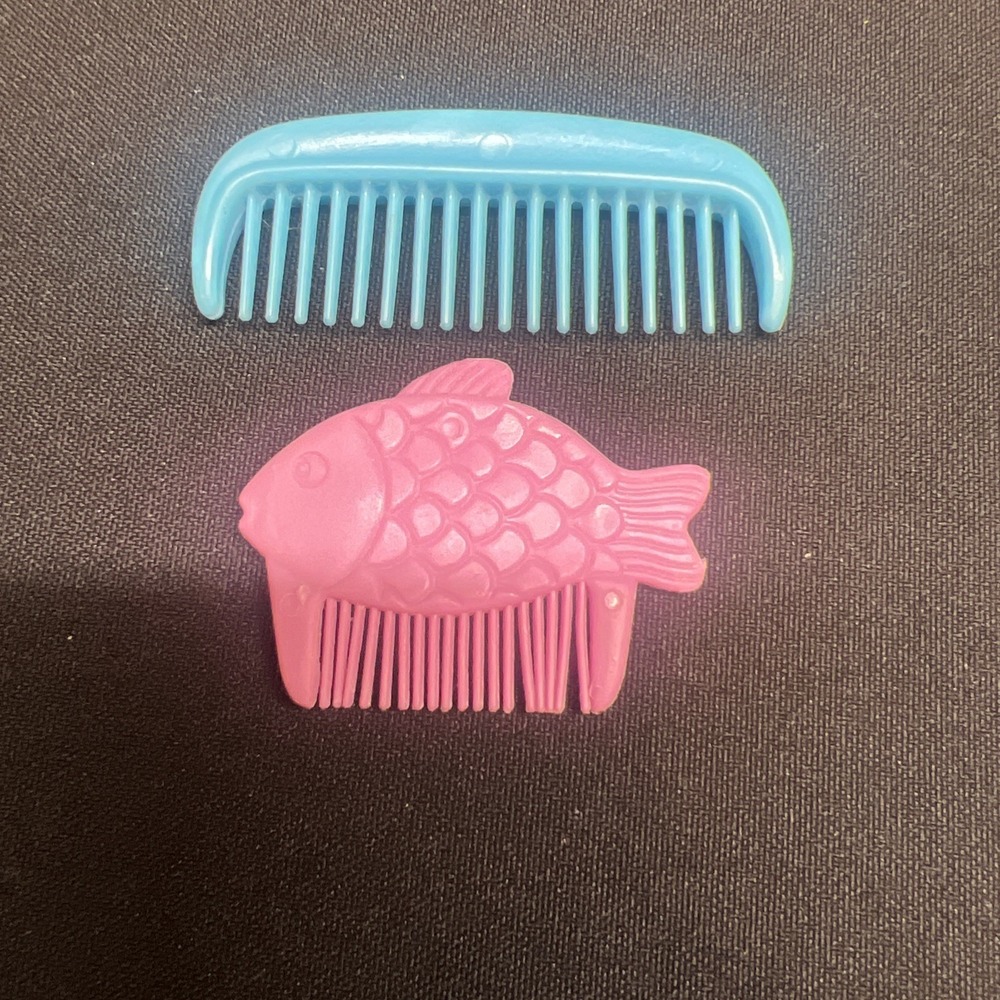 (2) Vintage My Little Pony G1 Combs 1 Baby Sea Pony Comb 1 Blue Accessory Comb